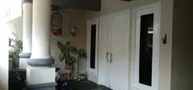 Rumah 2 lantai lokasi perum 2 karawaci dekat lipo karawaci