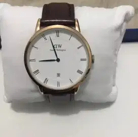 Jam tangan DW seri dapper