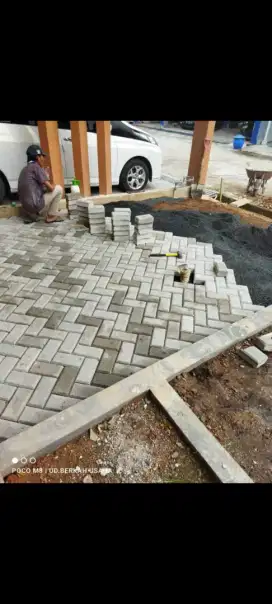 Paving block . .