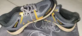 Sepatu Gunung Murah Like New 99,99%