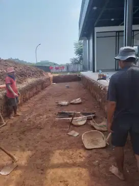 Jasa tukang gali ,spiteng,kolam,buang puing dll.