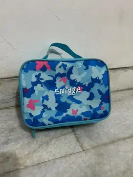 Tas makan Smiggle