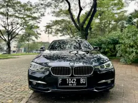 TDP 5 JUTA SAJA!! BMW 320i F30 Luxury AT 2018 HITAM