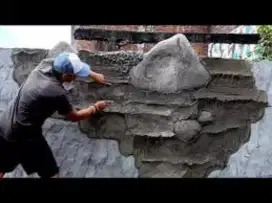 Tukang kolam dan relief tebing