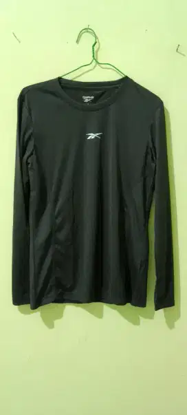 Reebok Women Running Long Sleeve - L Black