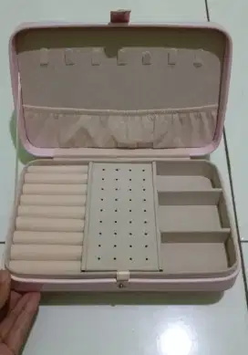 Jewelry Box / Jewelry Organizer / Tempat Perhiasan