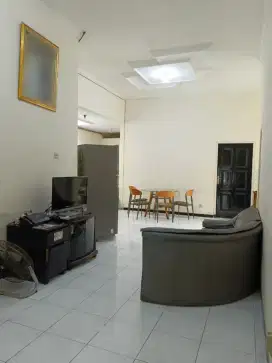 Wisma Mukti Klampis 180m2 dekat Manyar nginden