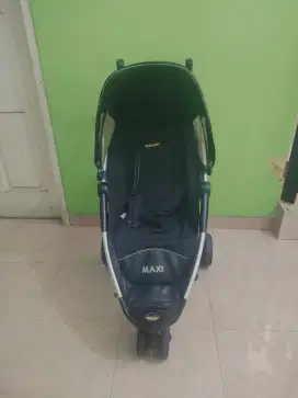 Stroller Bayi warna hitam