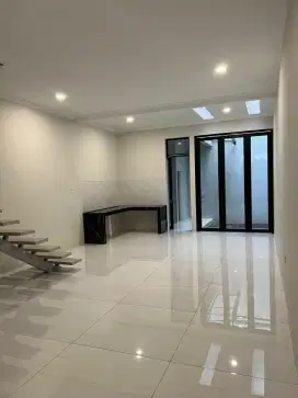 Dijual Rumah Baru Cantik Minimalis di Jl Kembar Sayap Moh Toha