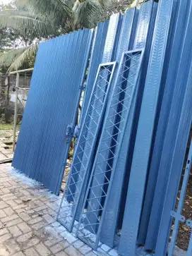 Roling door folding gate