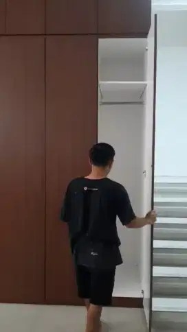 Lemari pakaian buat baju