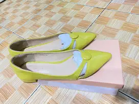 BELAGIO SHOES SIZE 38