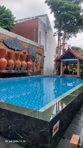 Perawatan kolam renang