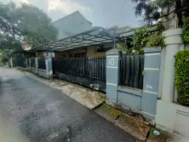 Rumah sayap buah batu Jl.Kidang  , stategis , pusat kota .