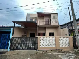 Jual rumah 2 lantai murah