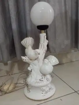 Pajangan keramik hiasan lampu