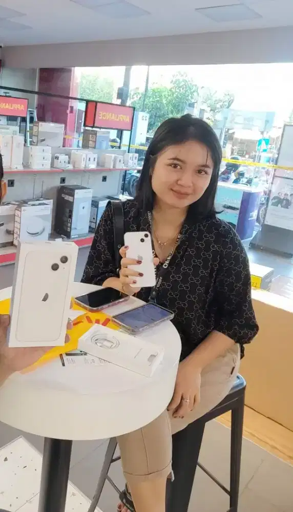 Melayani kredit new iPhone bersegel iBox