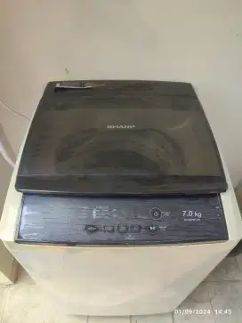 Di jual cepat mesin cuci shrap 1 tabung 7kg low watt harga 1jt nego