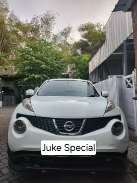 Nissan Juke RX 2013 Black Interior - Special Edition
