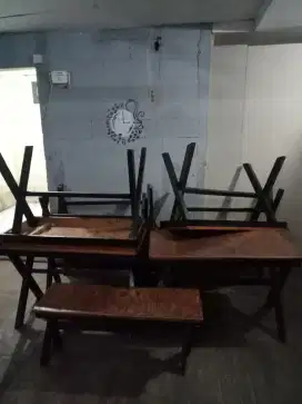 Meja kursi kayu jati ( kondisi masih bagus )