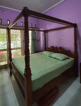 Tempat tidur king size kanopi bahan jati