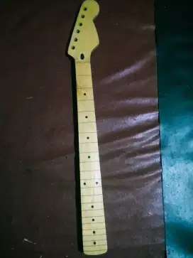 Neck gitar stratocaster unfinishing