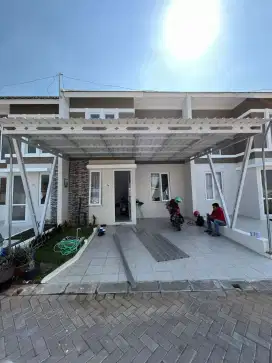 Kanopi atap sepandek polos