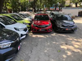 SEWA RENTAL MOBIL MATIC BISA LEPAS KUNCI ATAU PAKE SUPIR