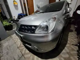 Nissan Livina XR