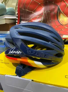 Helm Roadbike asli Giro Syntex size M asian fit