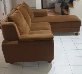 Sofa 3 baris bahan kain..Kondisi Baik 99%