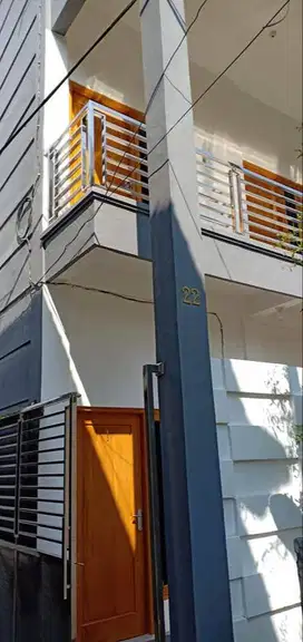 DIJUAL KOST PUTRI AKTIF LOKASI PUSAT KOTA MADIUN DEKAT PAHLAWAN STREET