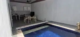 Rumah kos dengan 3 kamar, 2 kamar mandi, pool, dapur