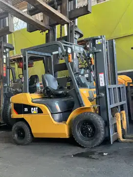 Forklift Bekas Catterpillar 2,5 Ton 2018