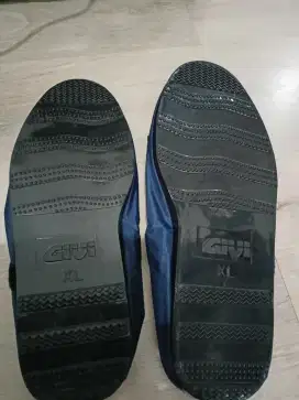 Givi rain shoes