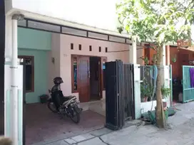 DISEWAKAN Rumah Fully Furnished Belakang UNS