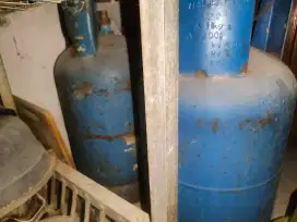 Tabung LPG 12kg ada 2