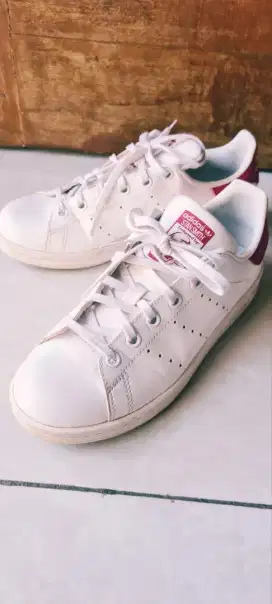Sepatu adidas ori