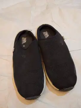 Sepatu Vans Hitam