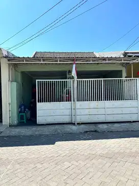 Jual Rumah Pribadi SHM ( Sebelah Central Park Juanda )