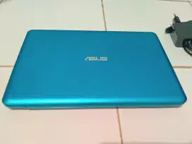 Laptop Asus E202S