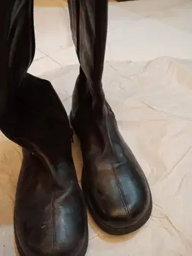 Sepatu Boot Next Hitam Kulit Asli Size 2UK