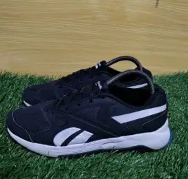 Sepatu Reebok Lavante Terrain Size 40