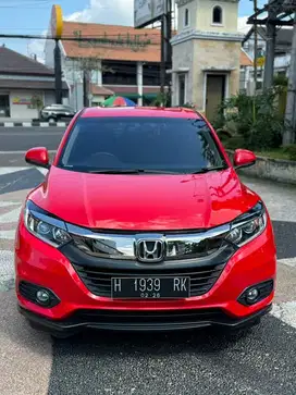 Honda HRV 1.5 E CVT 2021 AT tgn 1 km 15 rb