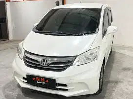 Honda Freed E PSD matic 2012