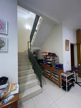 ANA Rumah uk 7x19.5m di komplek dutamas jelambar da