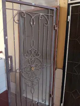 Di kontrakan Rusun pertahun 22juta.harga nego