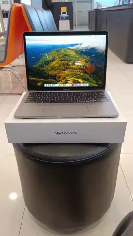 Di B E L I harga tinggi Macbook Pro Air M1 M2 M3 barang di jemput/cod