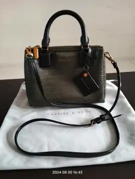 Tas Charles & Keith