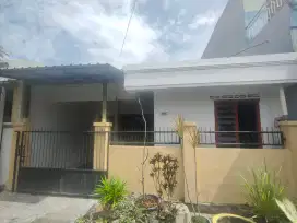 Dikontrakkan Rumah Daerah Lidah Kulon